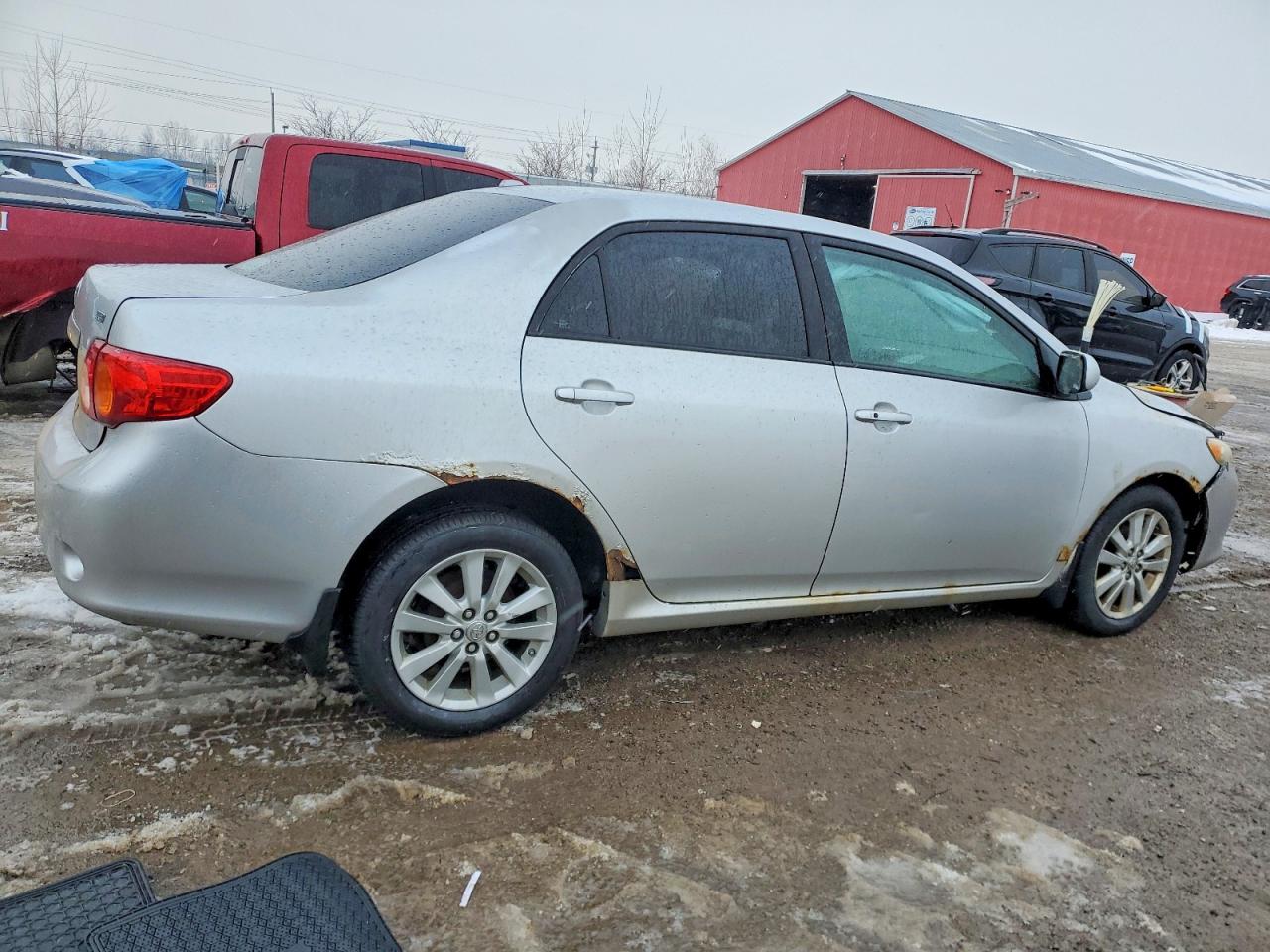 2010 TOYOTA COROLLA BASE photo 3