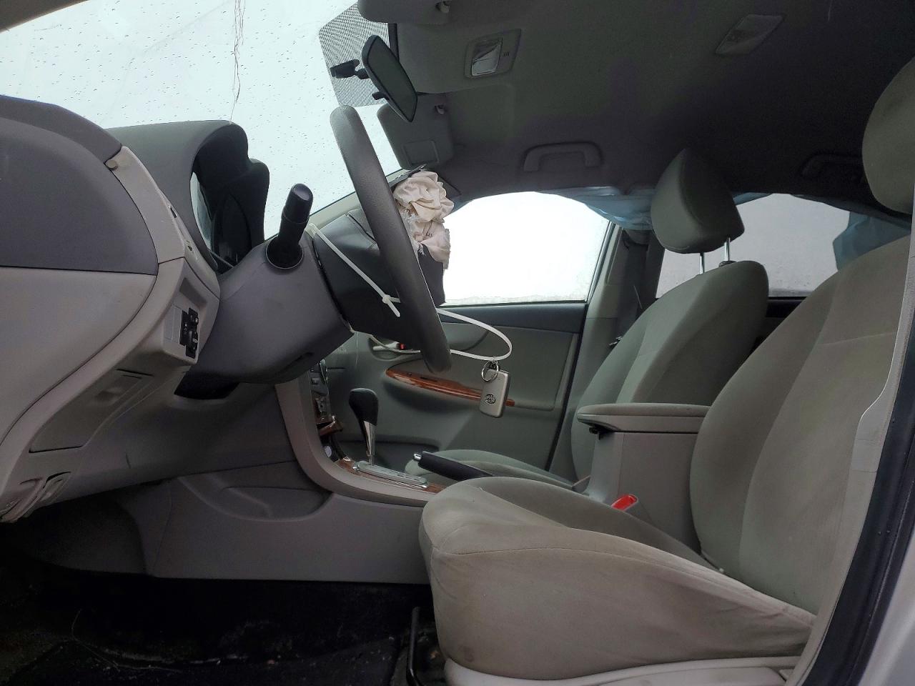 2010 TOYOTA COROLLA BASE photo 7