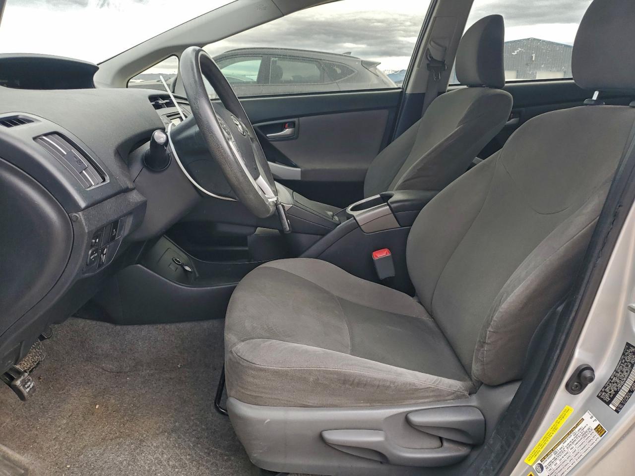 2013 TOYOTA PRIUS photo 7
