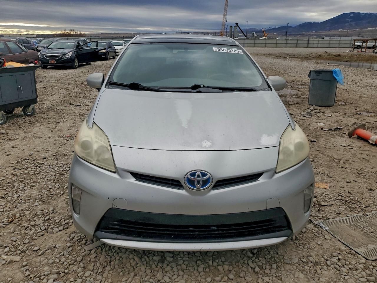 2013 TOYOTA PRIUS photo 5