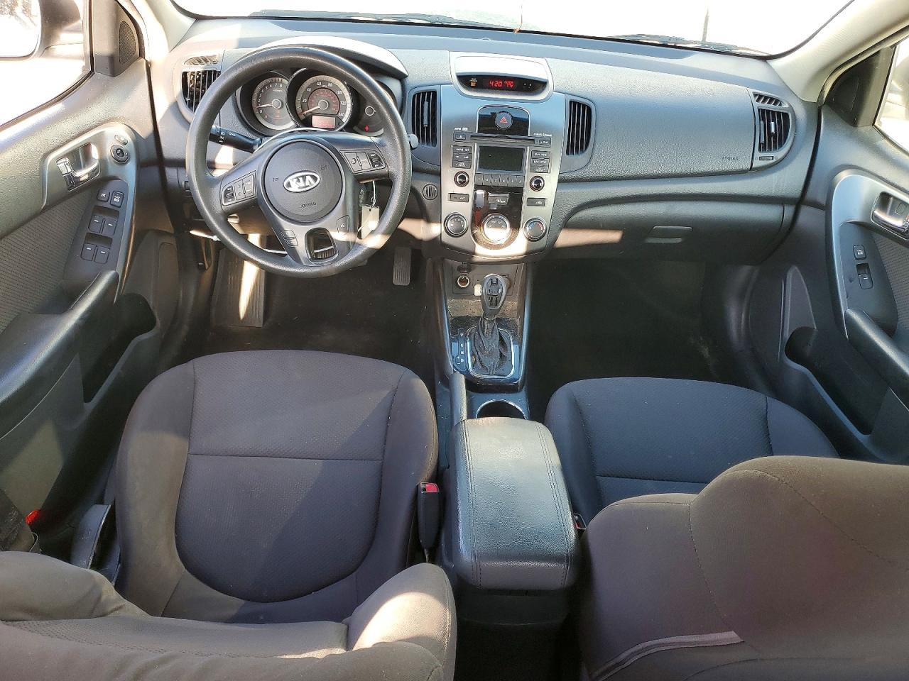 2013 KIA FORTE EX photo 8