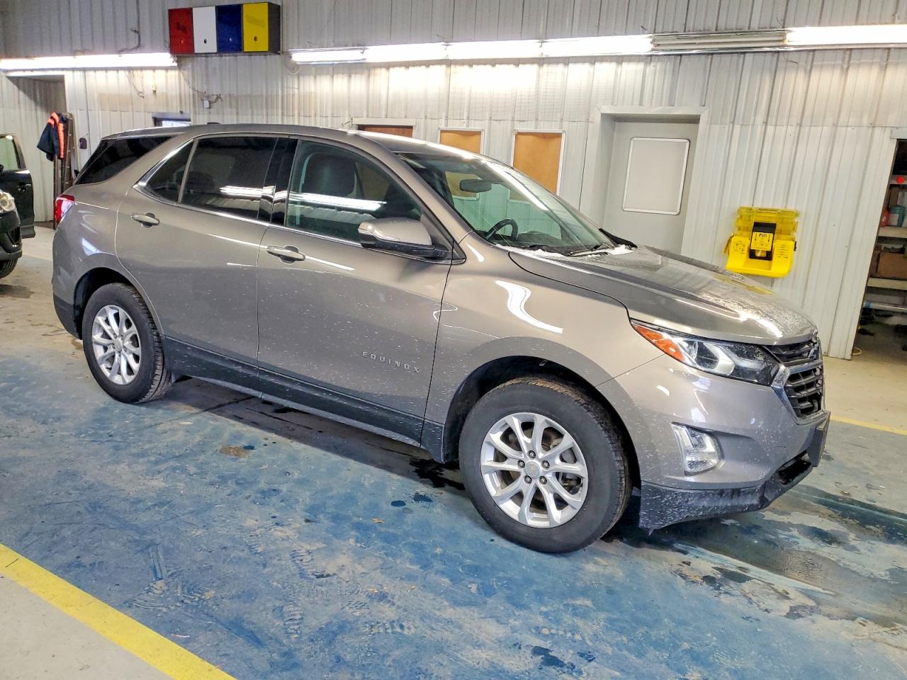 2019 CHEVROLET EQUINOX LT photo 4
