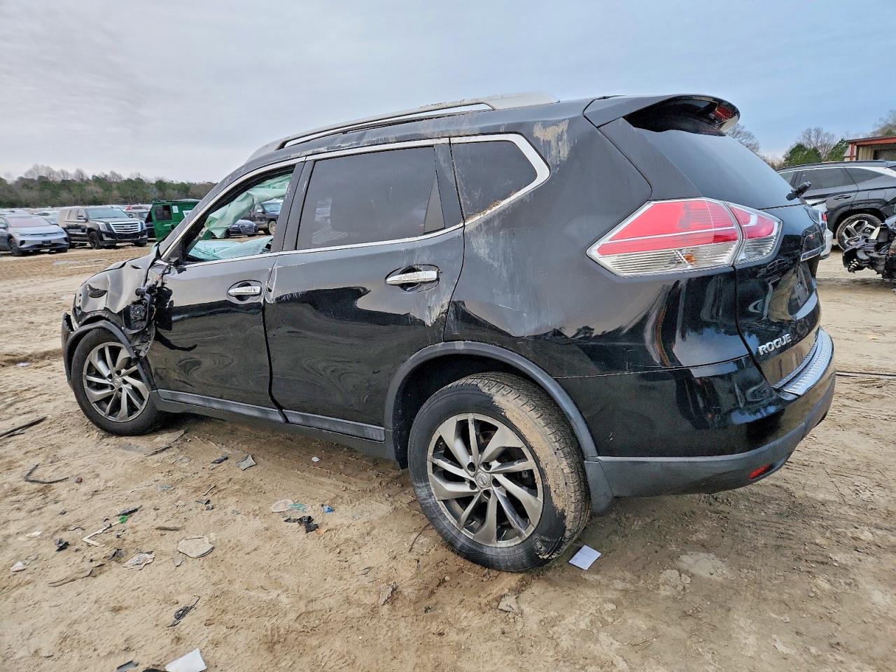 2014 NISSAN ROGUE S photo 2