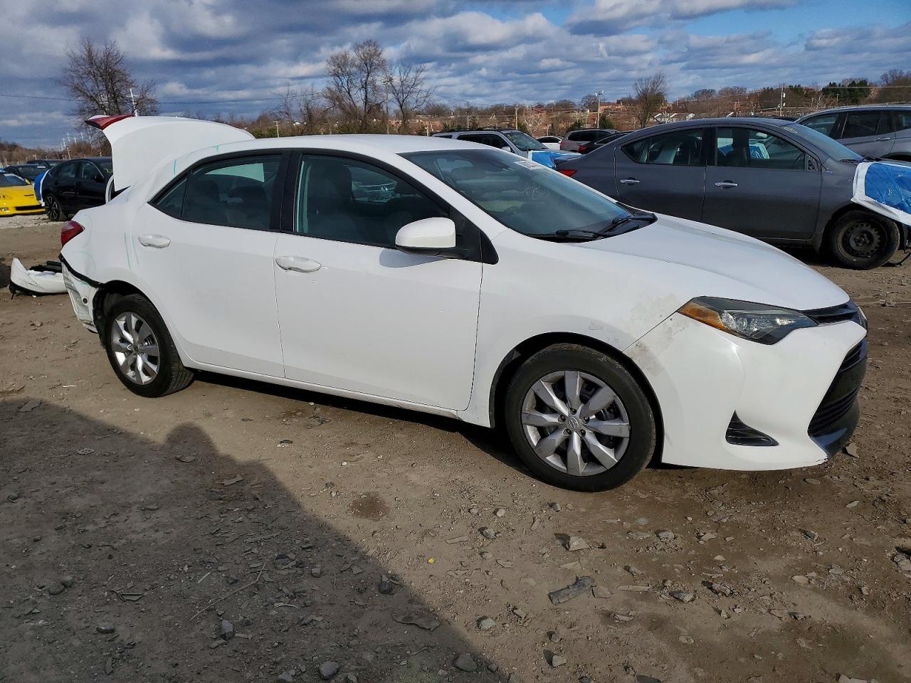 2018 TOYOTA COROLLA L photo 4