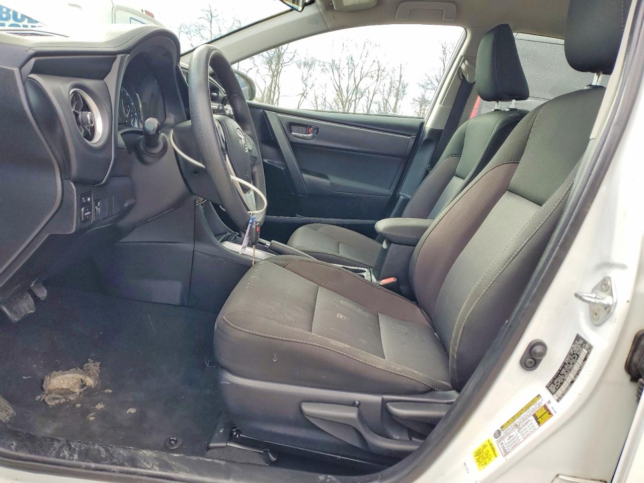 2018 TOYOTA COROLLA L photo 7