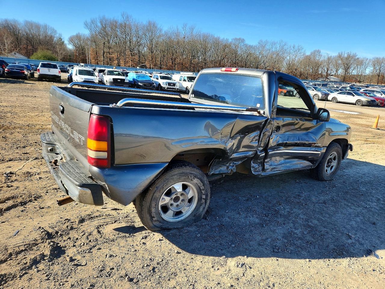 2000 CHEVROLET SILVERADO C1500 photo 3