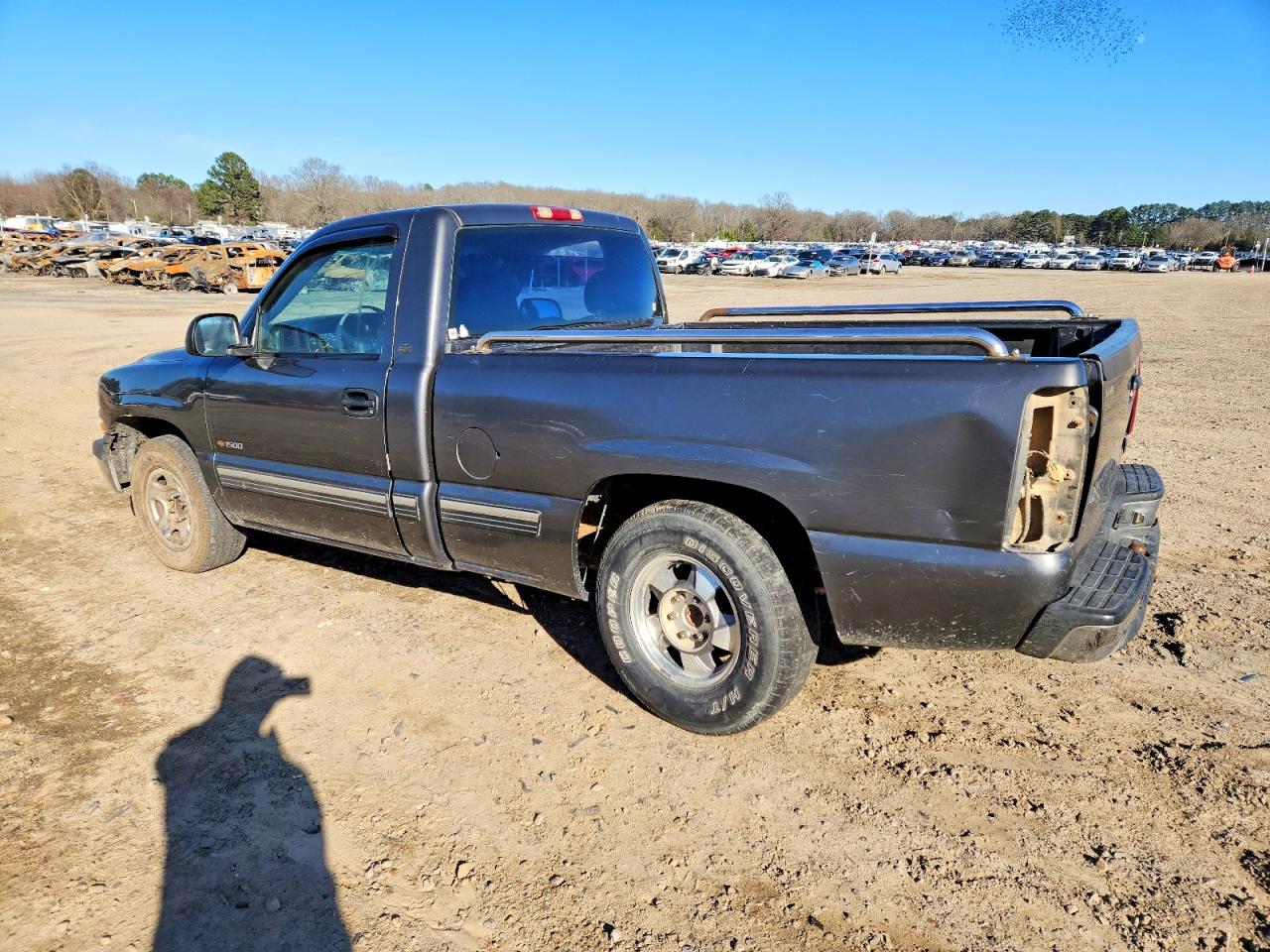 2000 CHEVROLET SILVERADO C1500 photo 2