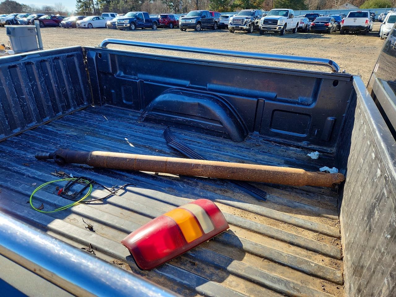 2000 CHEVROLET SILVERADO C1500 photo 10