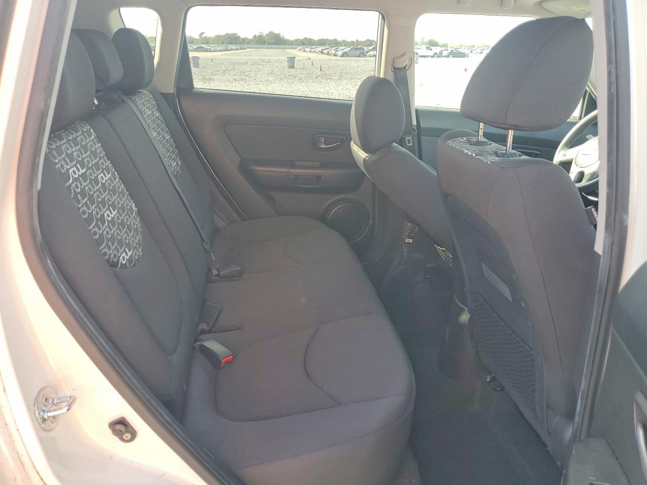 2011 KIA SOUL + photo 10