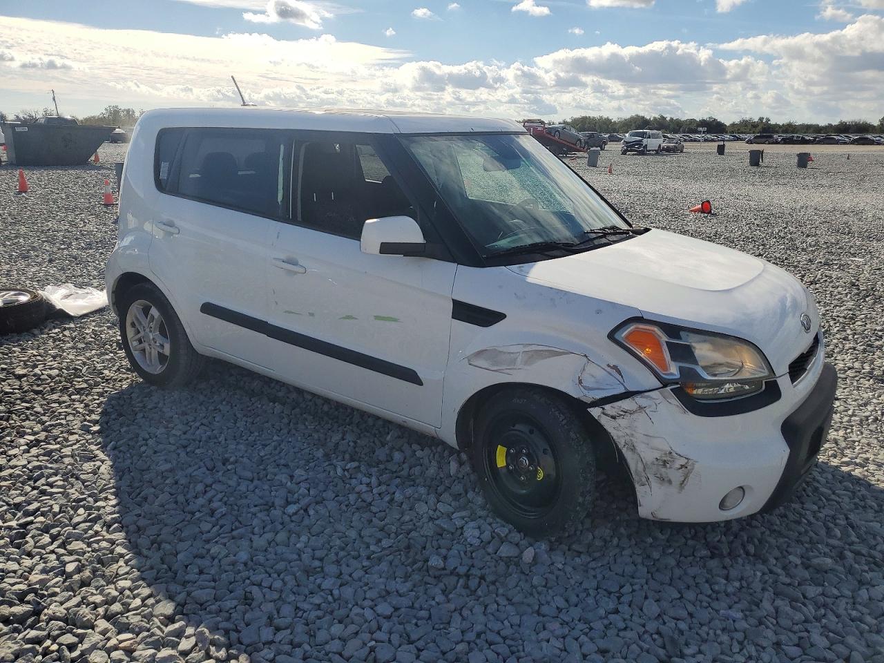2011 KIA SOUL + photo 4