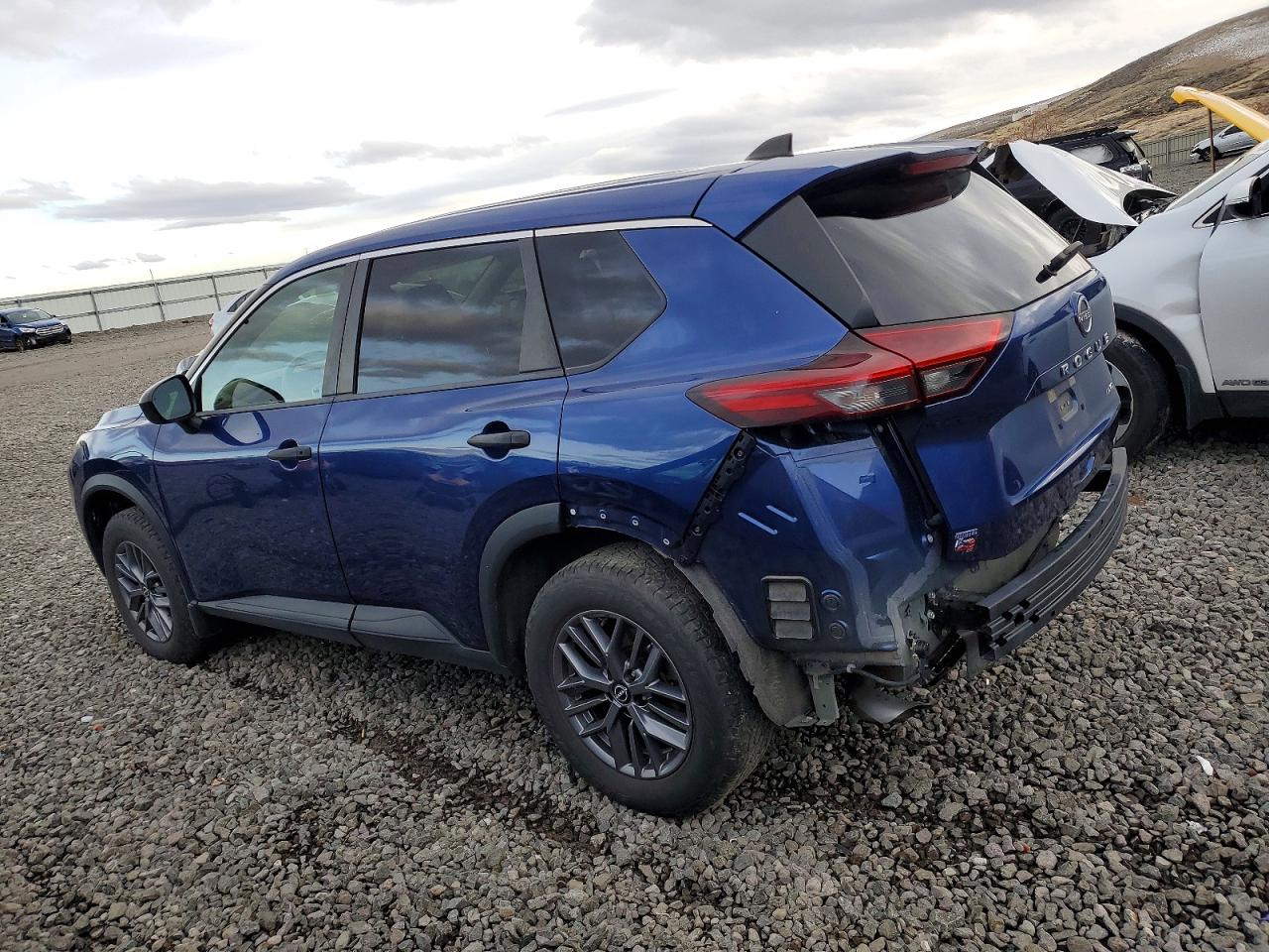 2023 NISSAN ROGUE S photo 2
