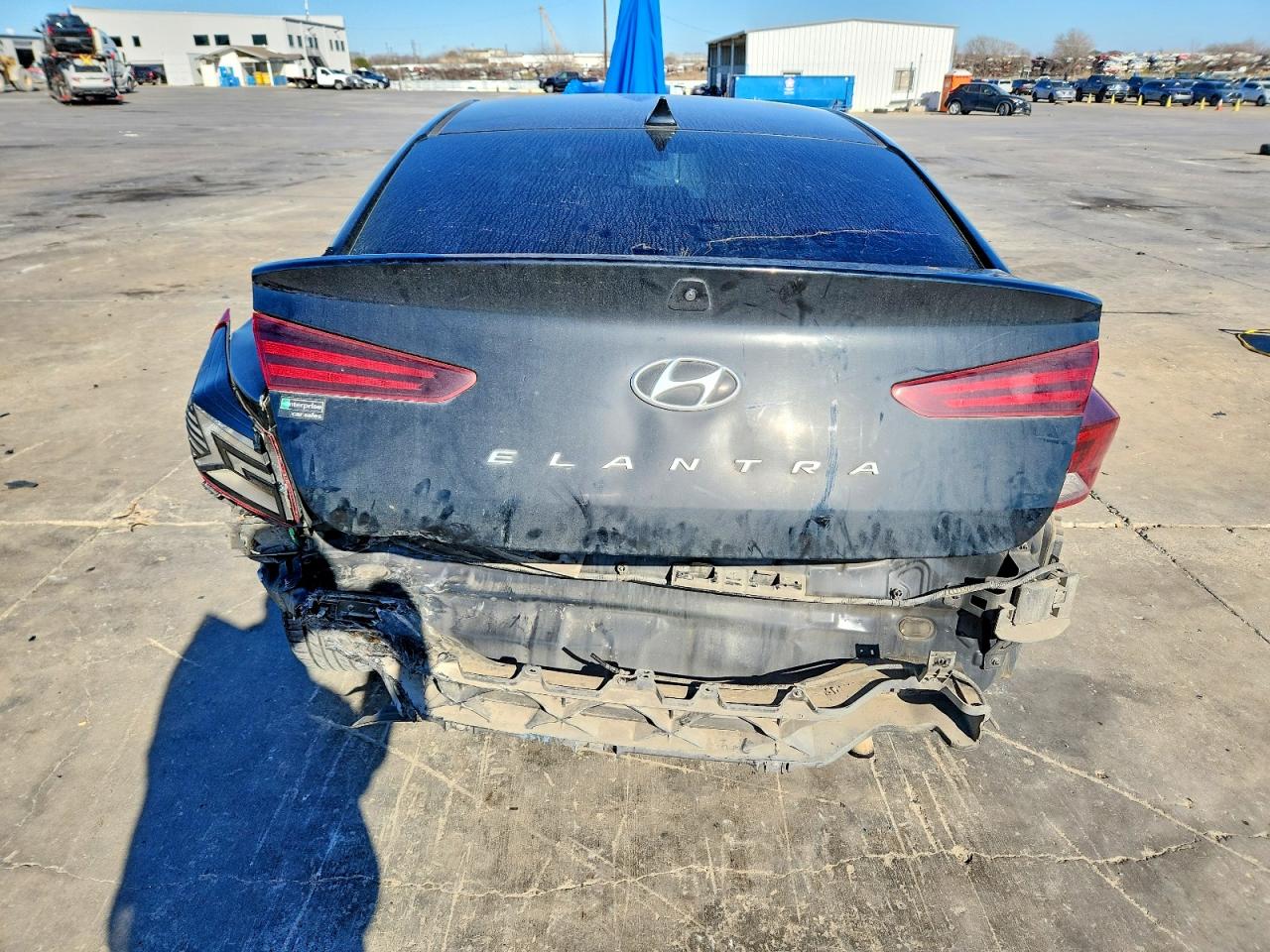 2019 HYUNDAI ELANTRA photo 6