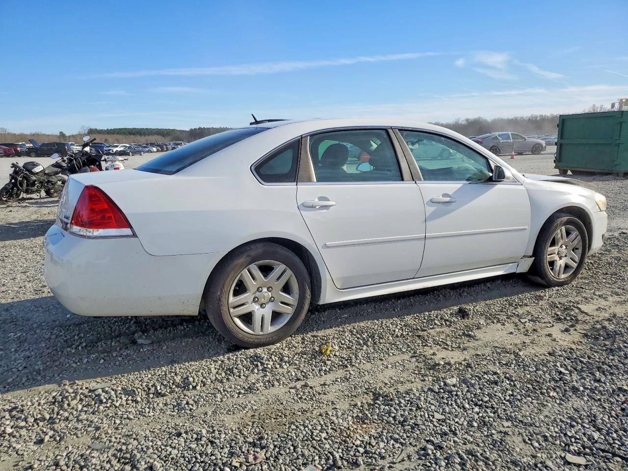 2010 CHEVROLET IMPALA LT photo 3