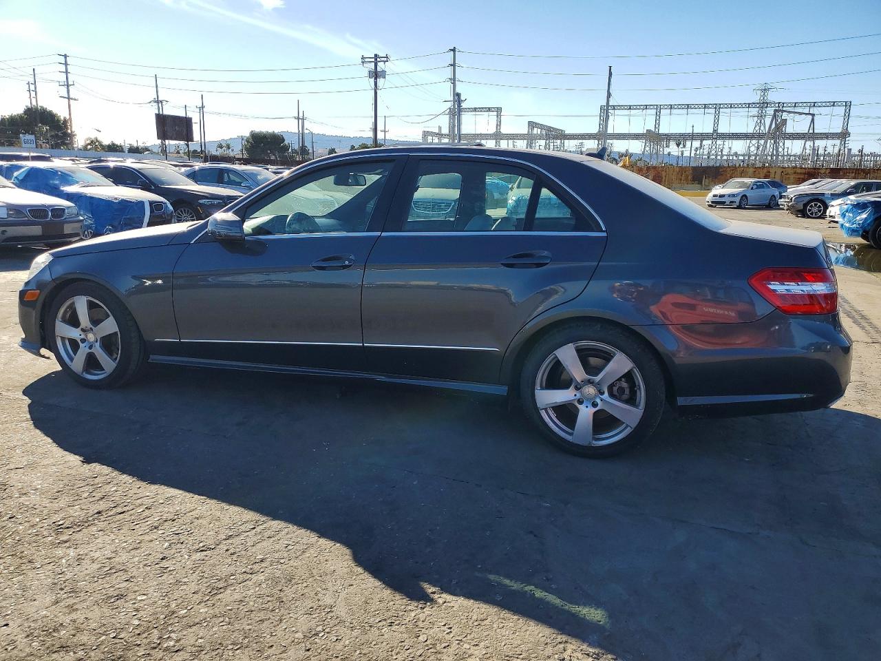 2011 MERCEDES-BENZ E 350 photo 2