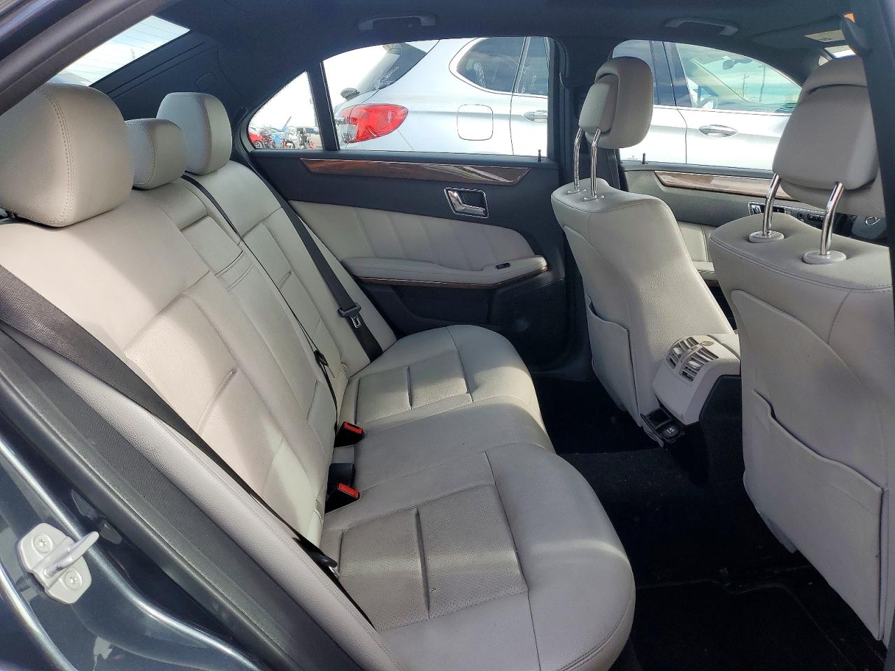 2011 MERCEDES-BENZ E 350 photo 10