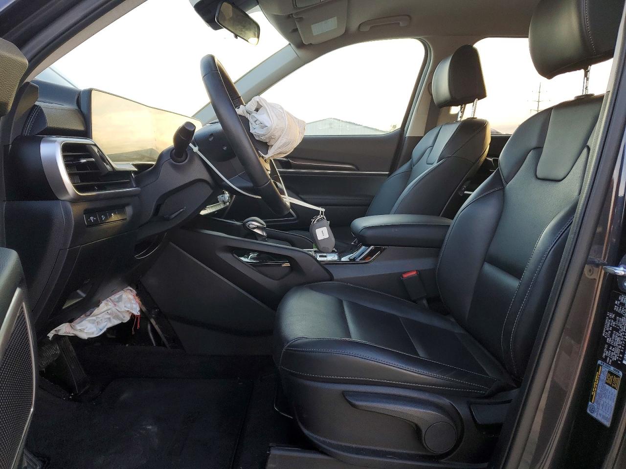 2025 KIA TELLURIDE LX photo 7