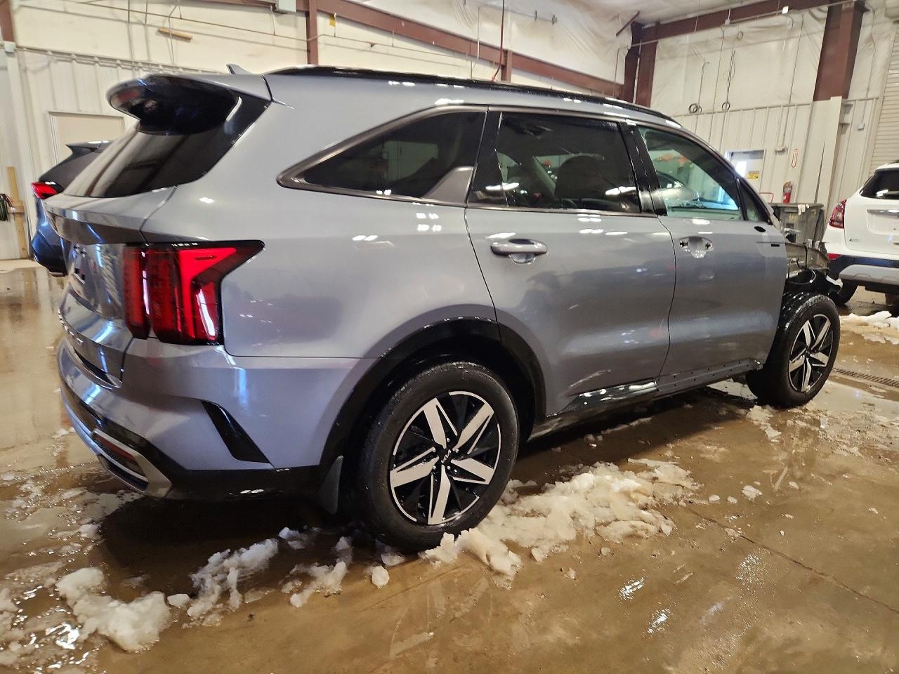 2022 KIA SORENTO S photo 6