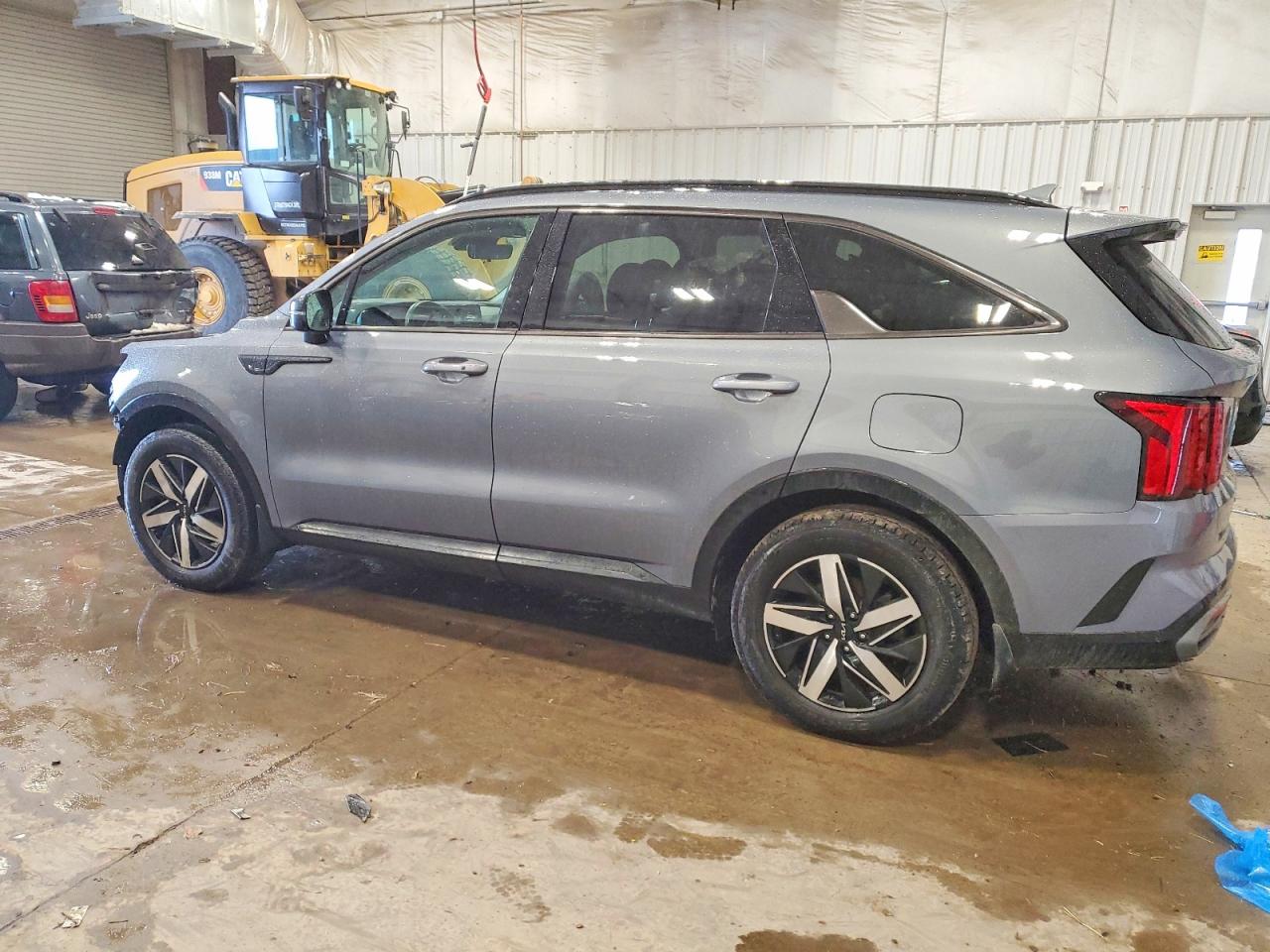 2022 KIA SORENTO S photo 3