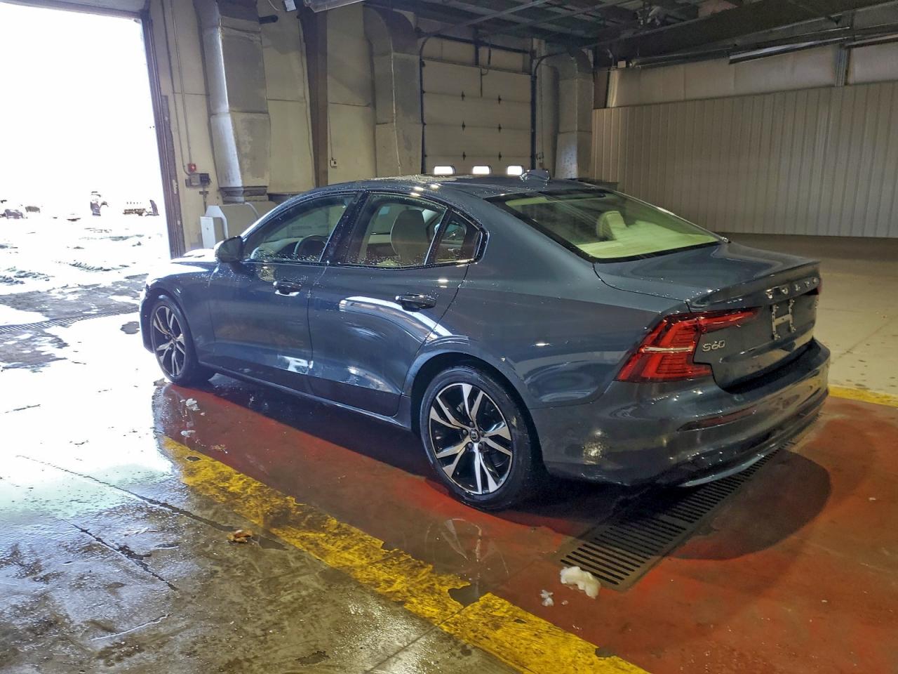 2025 VOLVO S60 PLUS photo 2