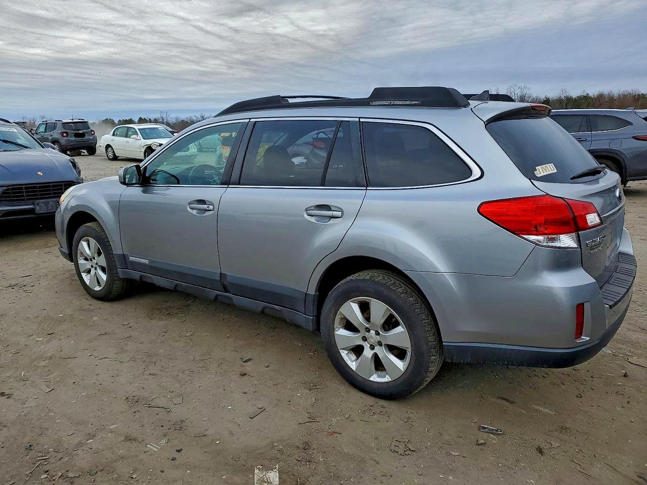 2011 SUBARU OUTBACK 2.5I LIMITED photo 2