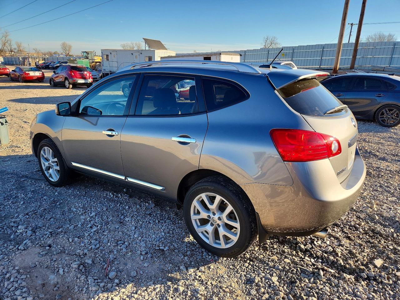 2011 NISSAN ROGUE S photo 2