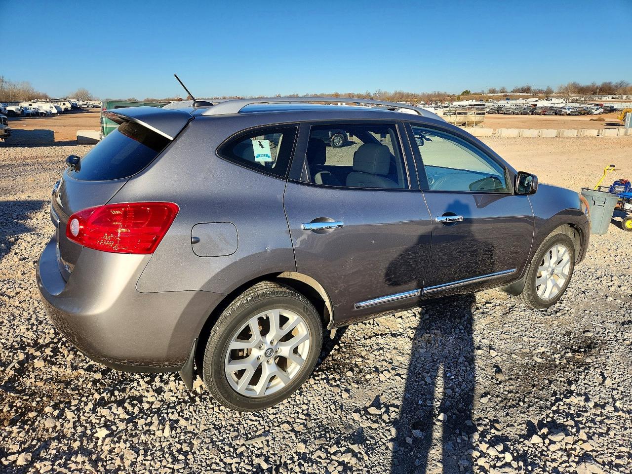 2011 NISSAN ROGUE S photo 3