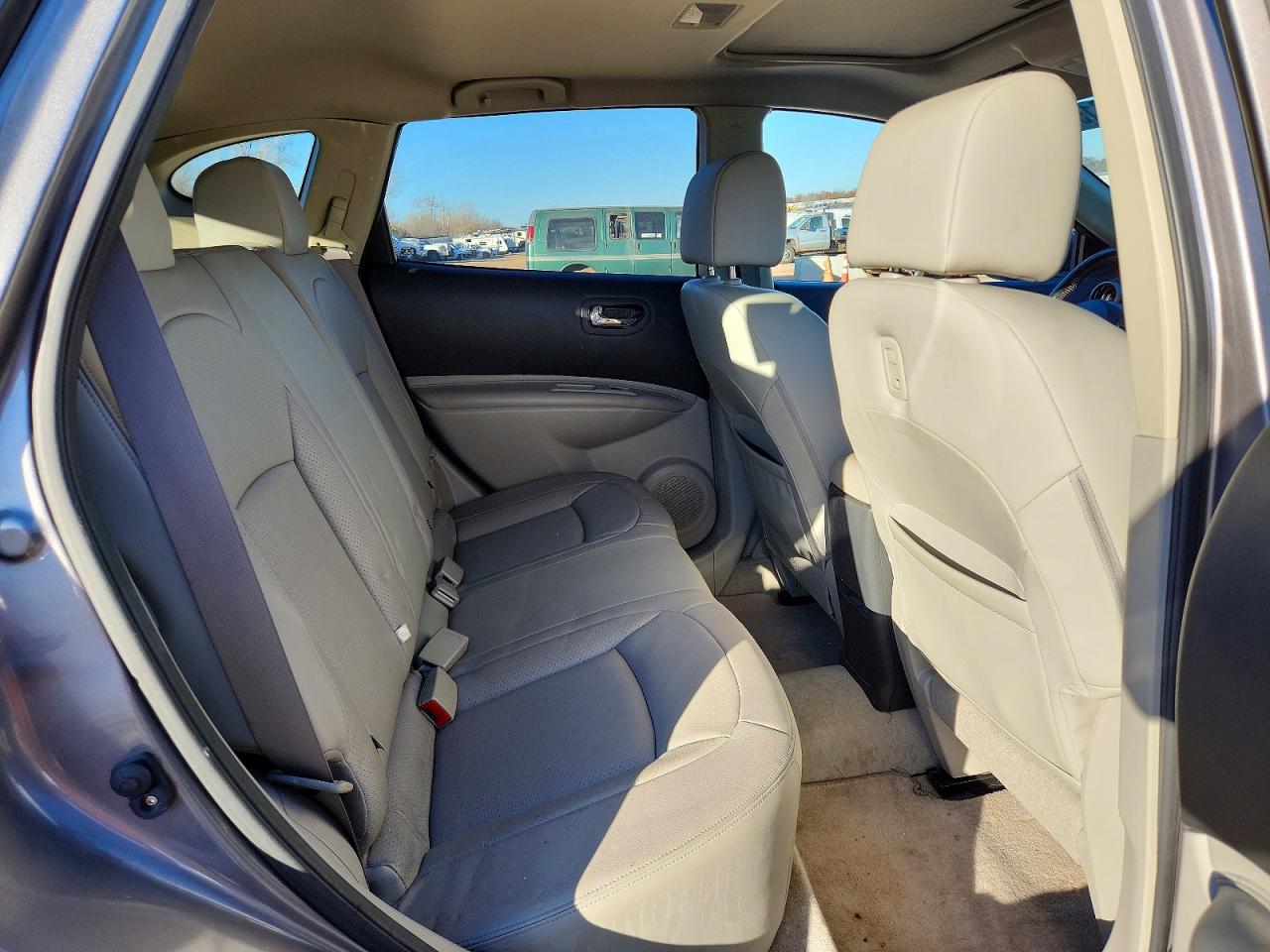 2011 NISSAN ROGUE S photo 11