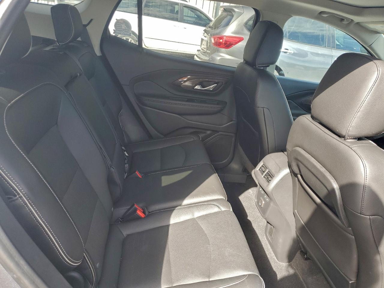 2020 GMC TERRAIN DENALI photo 11