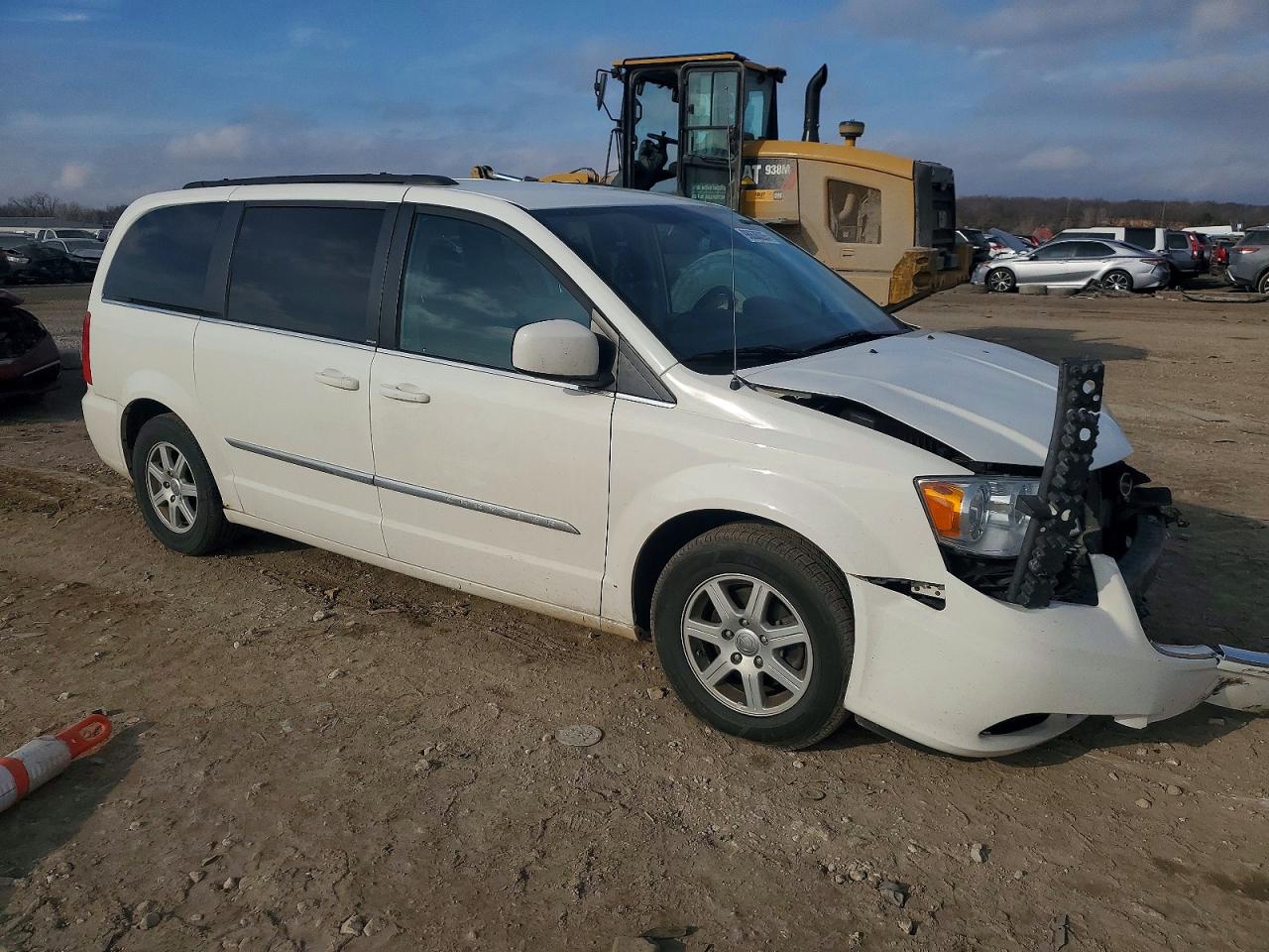 2012 CHRYSLER TOWN & COUNTRY TOURING photo 4