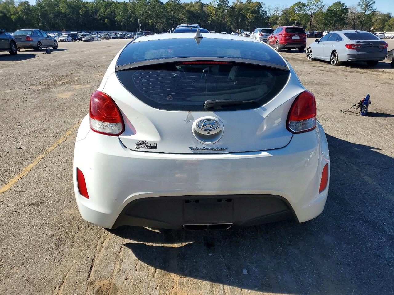 2015 HYUNDAI VELOSTER photo 6