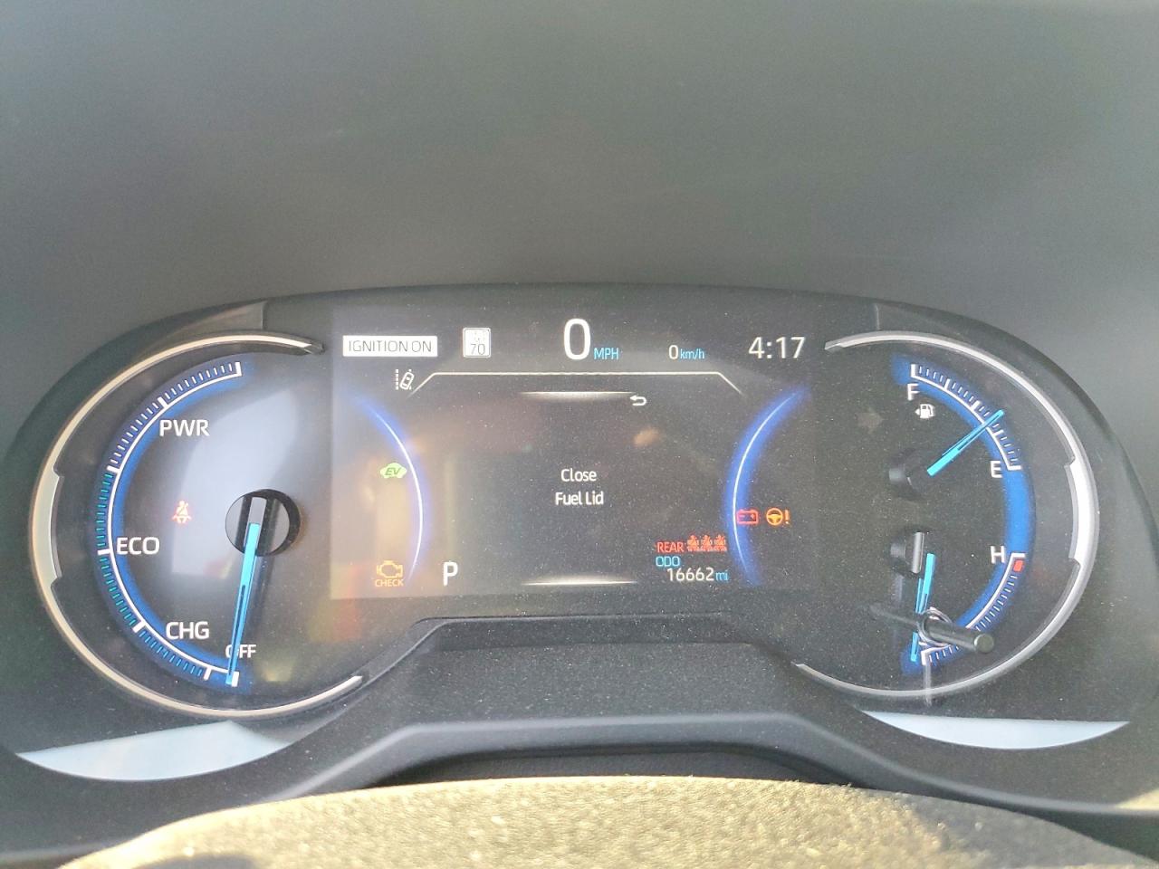 2024 TOYOTA RAV4 XLE photo 9