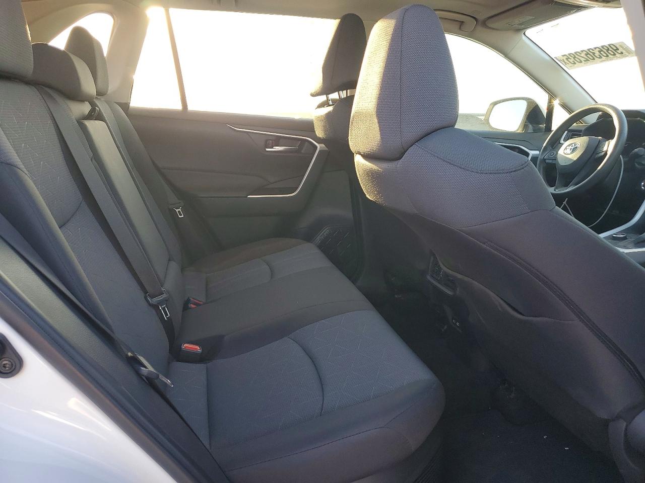 2024 TOYOTA RAV4 XLE photo 11