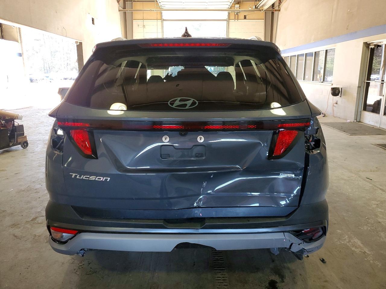 2025 HYUNDAI TUCSON SEL photo 6
