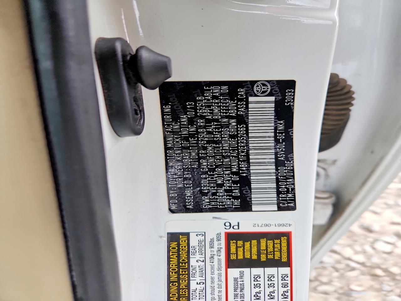 2014 TOYOTA CAMRY L photo 12