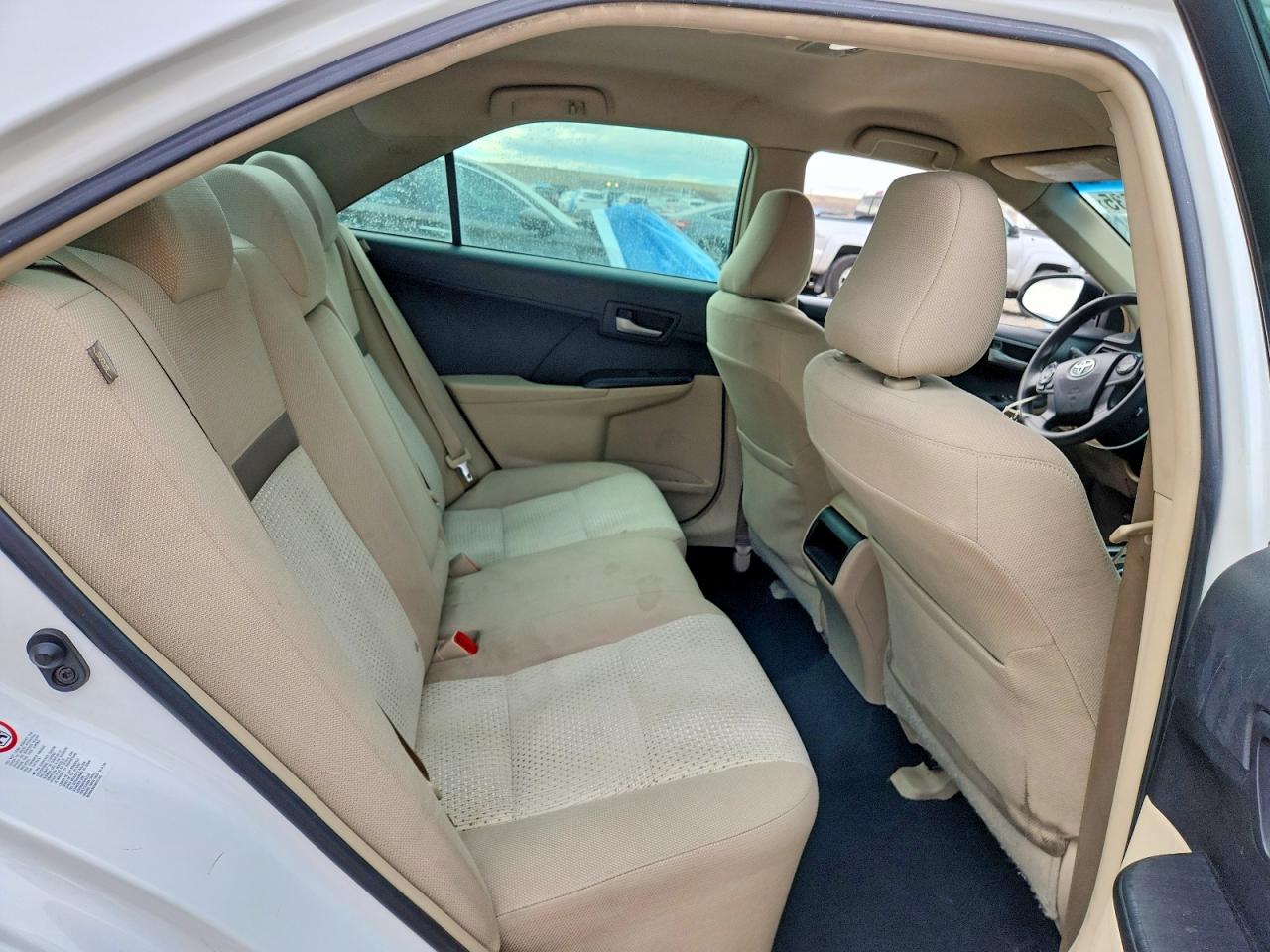 2014 TOYOTA CAMRY L photo 10