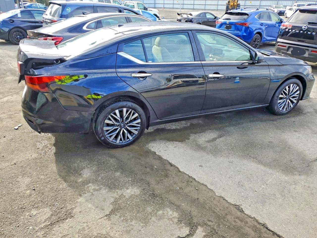 2025 NISSAN ALTIMA SV photo 3
