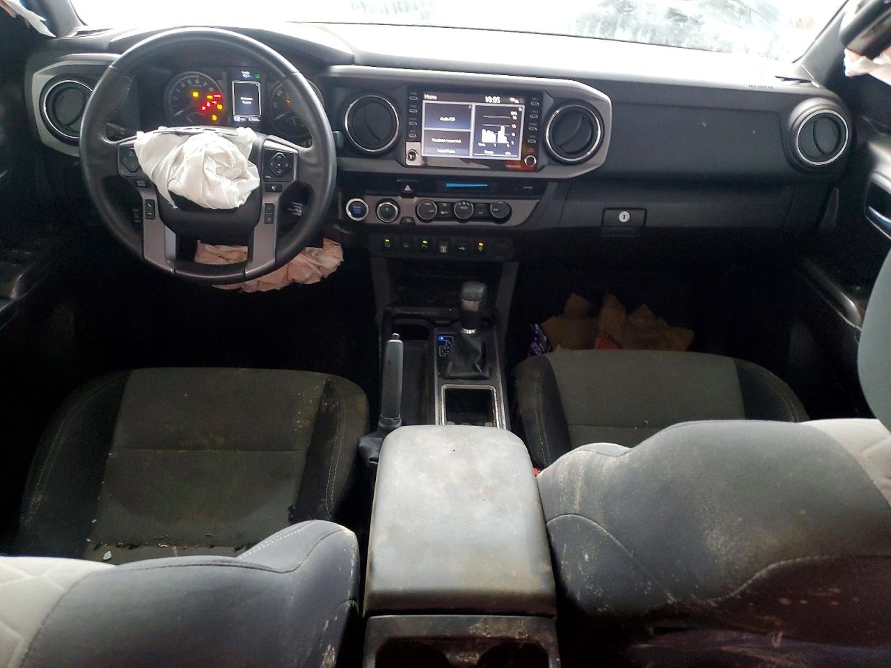 2022 TOYOTA TACOMA DOUBLE CAB photo 8