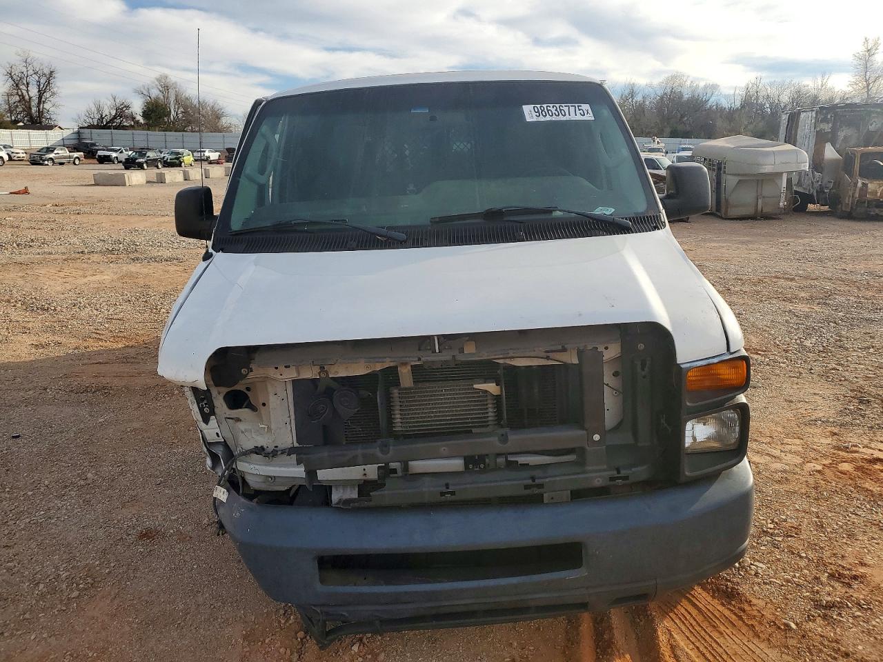 2013 FORD E250 DELIVERY VAN photo 5