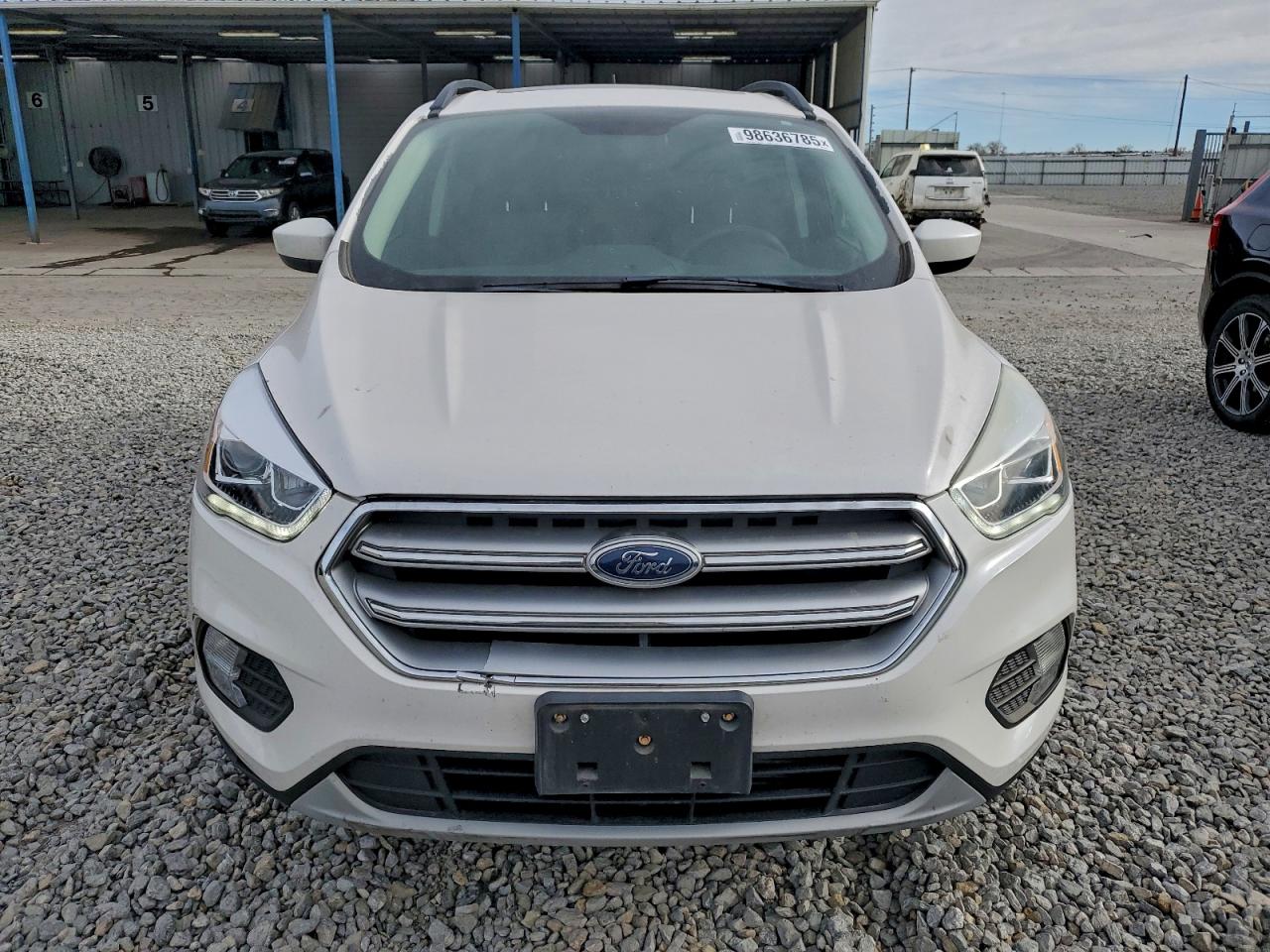 2017 FORD ESCAPE SE photo 5