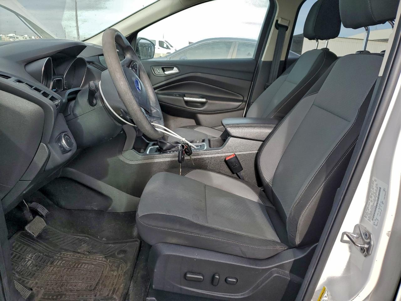 2017 FORD ESCAPE SE photo 7