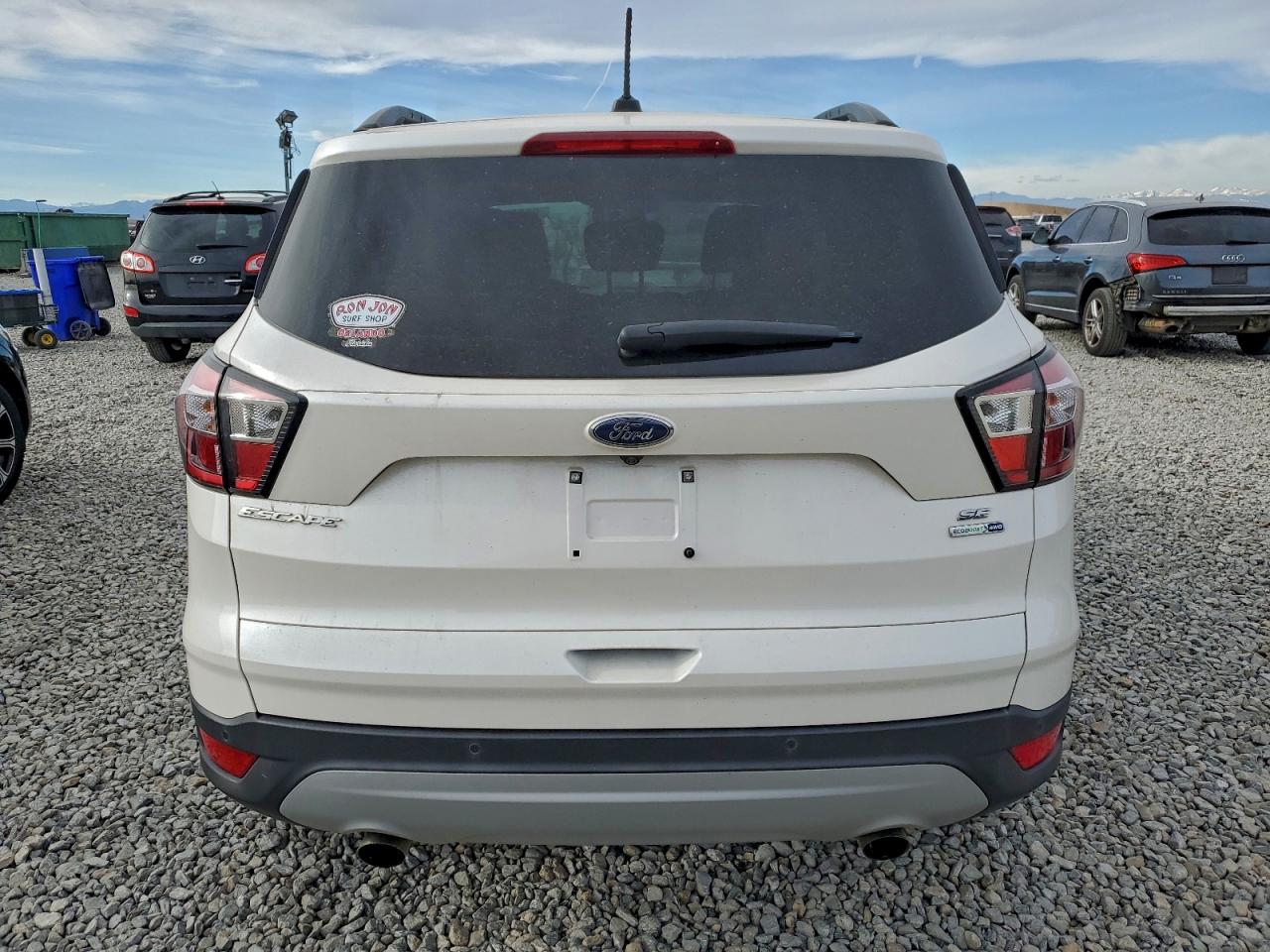 2017 FORD ESCAPE SE photo 6