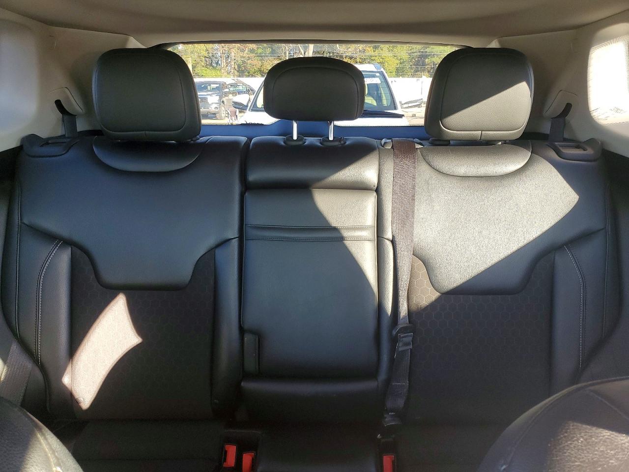 2017 JEEP COMPASS LATITUDE photo 10