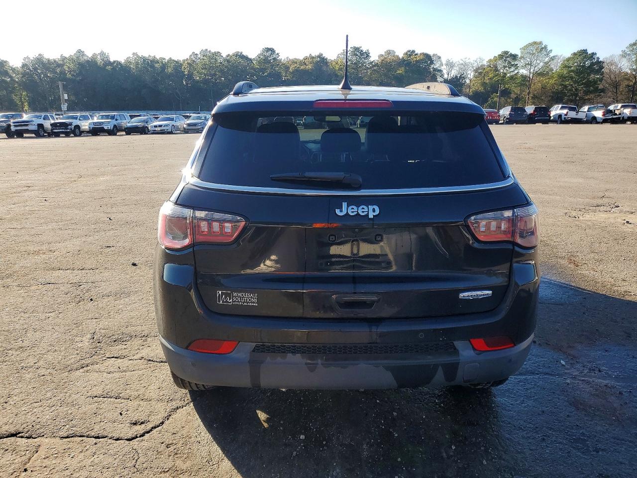 2017 JEEP COMPASS LATITUDE photo 6