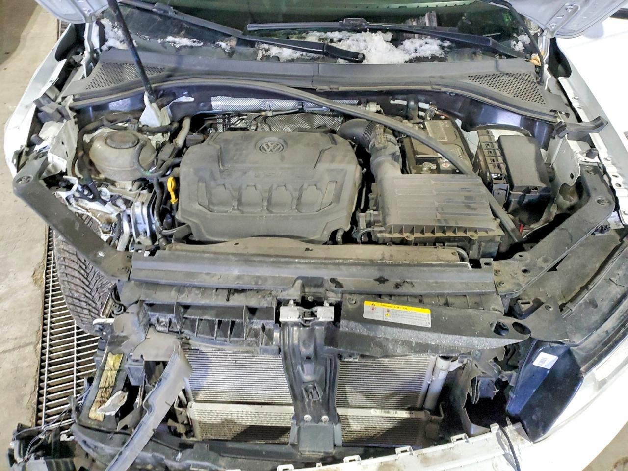 2021 VOLKSWAGEN TIGUAN SE photo 11