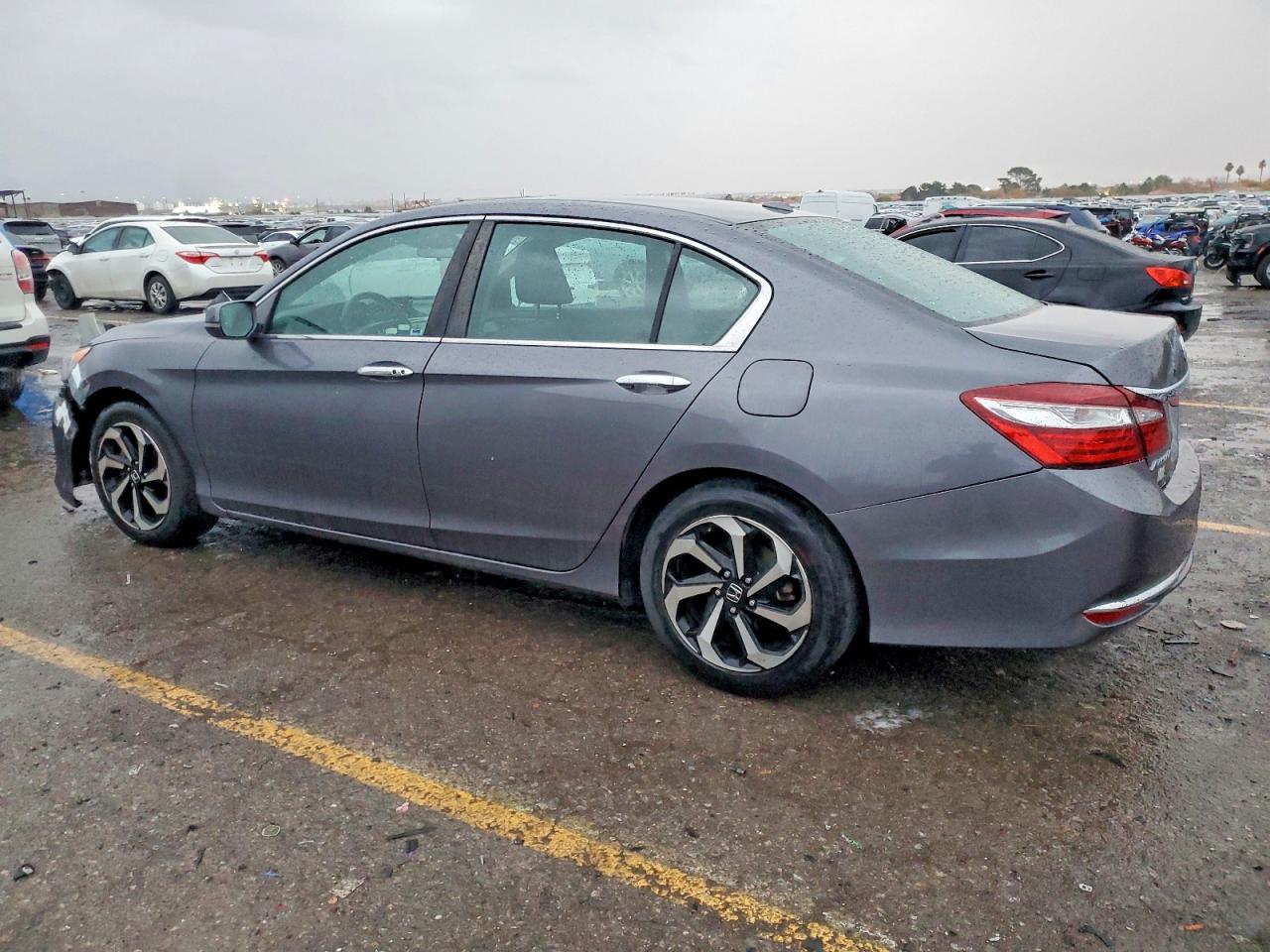 2016 HONDA ACCORD EX photo 2