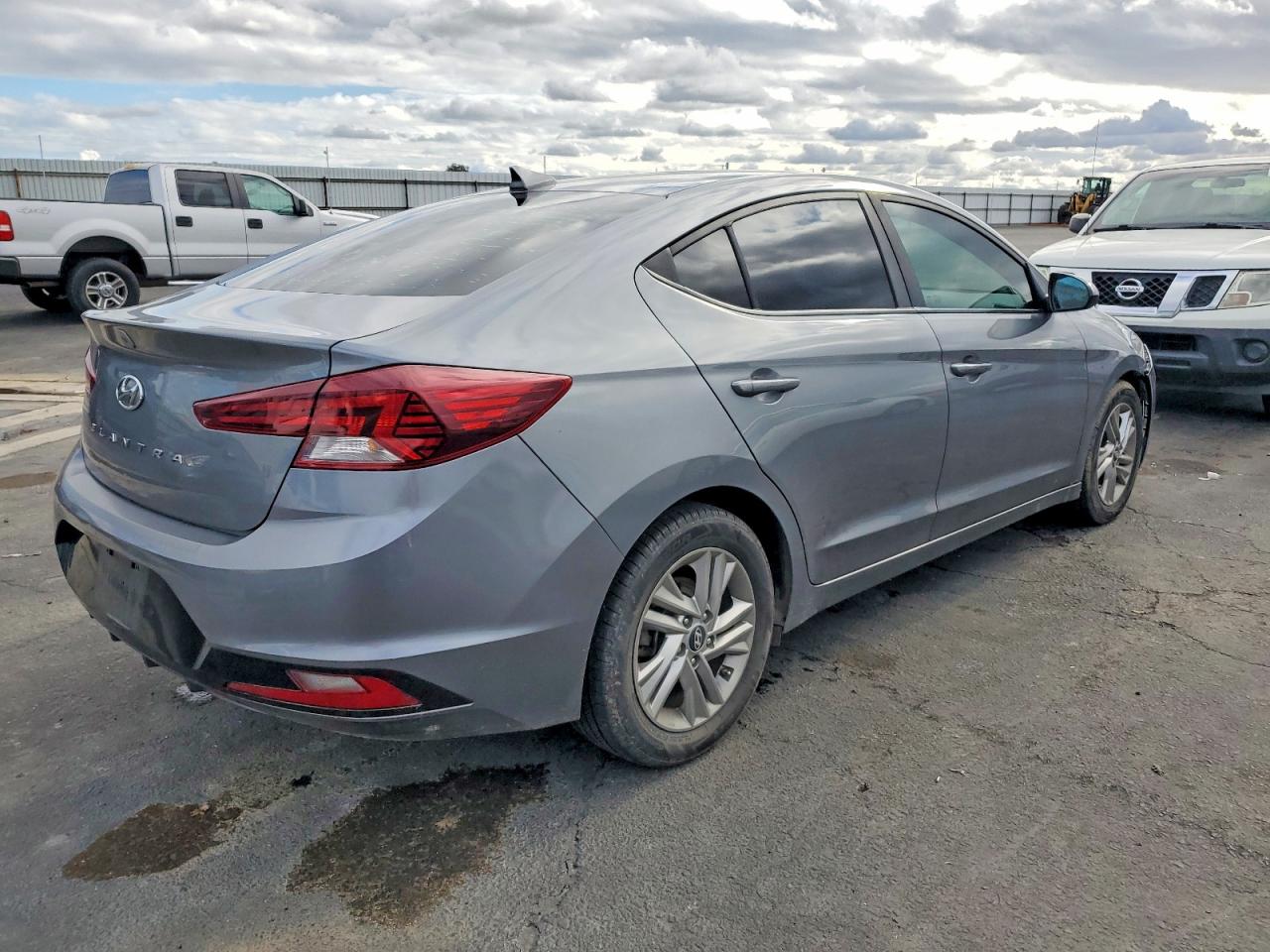 2019 HYUNDAI ELANTRA SEL photo 3