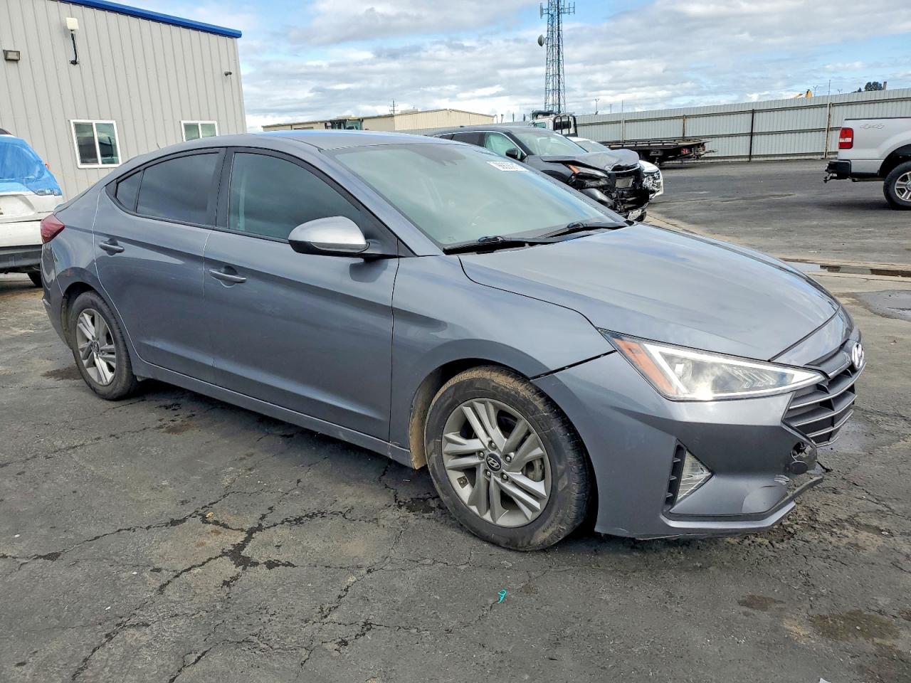 2019 HYUNDAI ELANTRA SEL photo 4