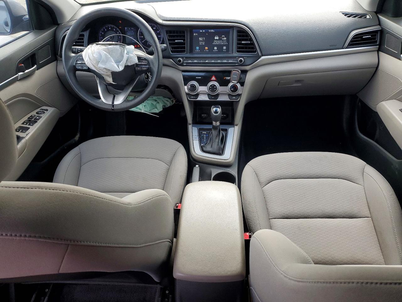 2019 HYUNDAI ELANTRA SEL photo 8