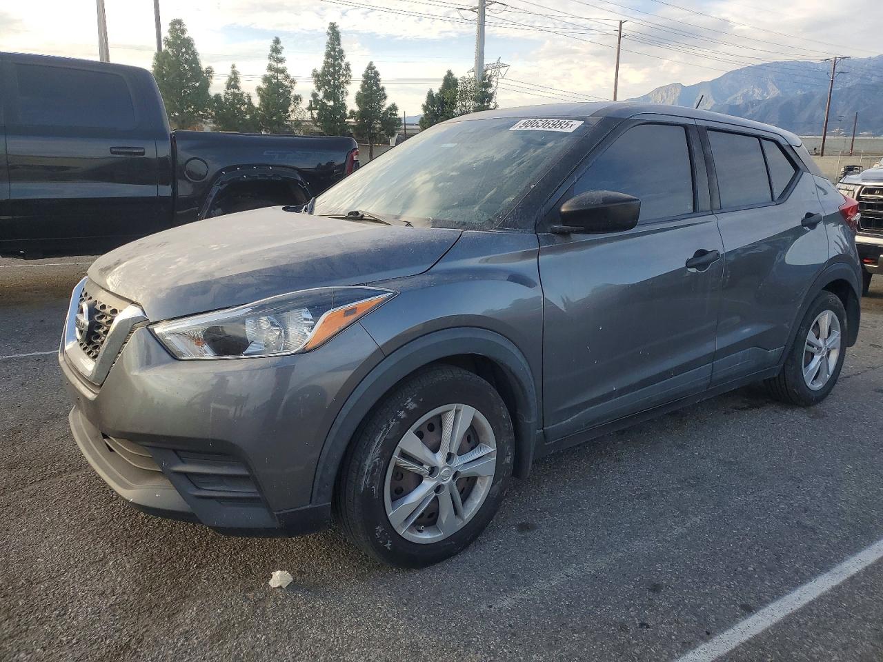 2020 NISSAN KICKS