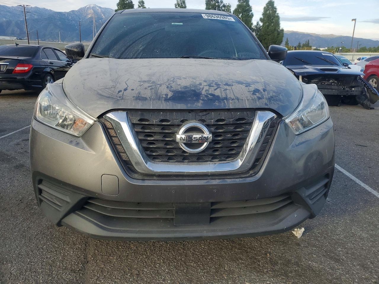2020 NISSAN KICKS S photo 5